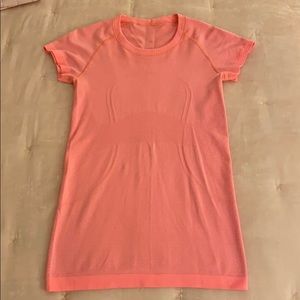 Lululemon swiftly top
